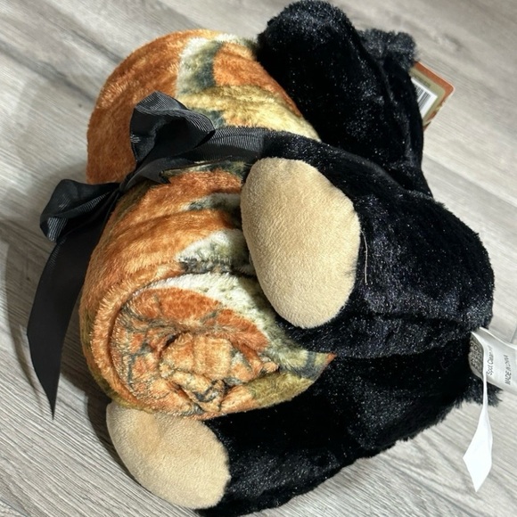 Realtree Edge Plush Bear & Camouflage Throw Set Absolutely Adorable! GREAT GIFT! - Picture 8 of 11